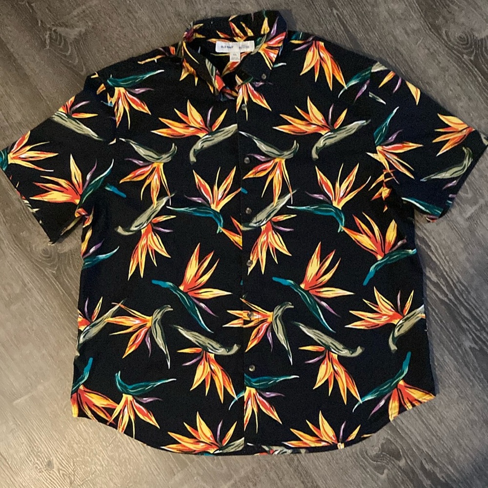 Old Navy men’s shirt